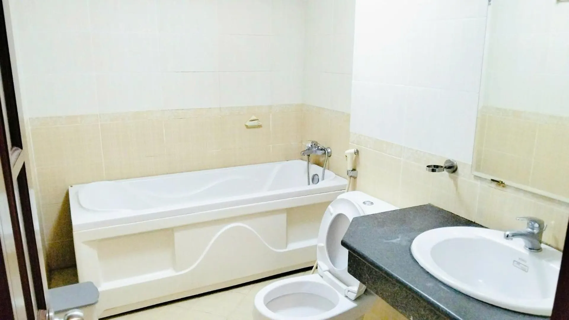 **  Huong Hotel Vung Tau Vietnam